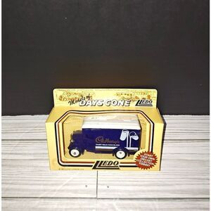 Lledo Days Gone Dennis Delivery Truck Cadbury's Dairy Milk Chocolate Vintage Toy
